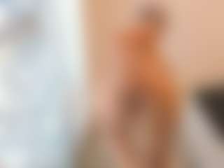 18perfecttits's Live Sex Cam Show