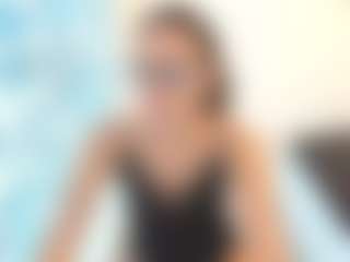 18perfecttits's Live Sex Cam Show