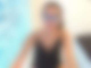 18perfecttits's Live Sex Cam Show