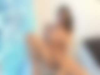 18perfecttits's Live Sex Cam Show