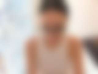 18perfecttits's Live Sex Cam Show