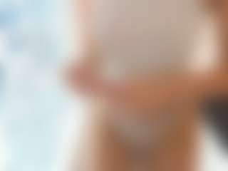 18perfecttits's Live Sex Cam Show