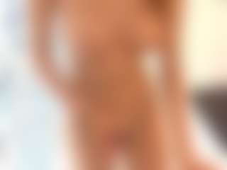 18perfecttits's Live Sex Cam Show