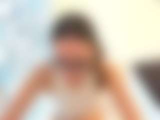 18perfecttits's Live Sex Cam Show