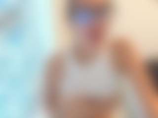 18perfecttits's Live Sex Cam Show
