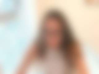 18perfecttits's Live Sex Cam Show