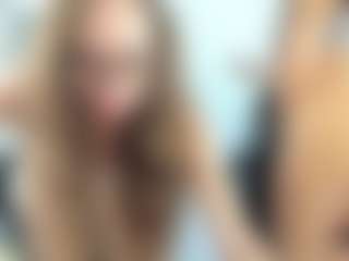 18perfecttits's Live Sex Cam Show
