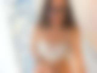 18perfecttits's Live Sex Cam Show