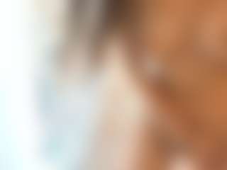 Pokaz na żywo z 18perfecttits - Squirt Latina na Camsoda