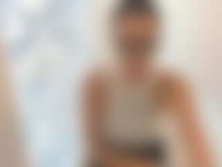 18perfecttits's Live Sex Cam Show