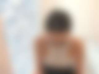 18perfecttits's Live Sex Cam Show