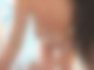 18perfecttits's Live Sex Cam Show