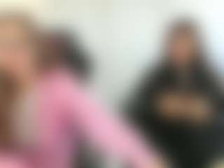 18perfecttits's Live Sex Cam Show