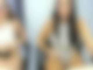 18perfecttits's Live Sex Cam Show