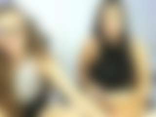 18perfecttits's Live Sex Cam Show