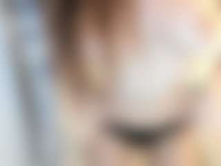 18perfecttits's Live Sex Cam Show