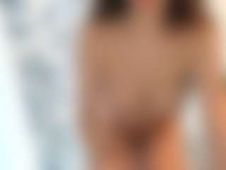 18perfecttits's Live Sex Cam Show
