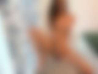 18perfecttits's Live Sex Cam Show