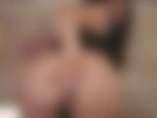 Live cam show with itscammieee - Fingers on livesuperchat.net