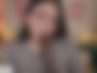 Live cam show with itscammieee - Lovense Petite on CamClone