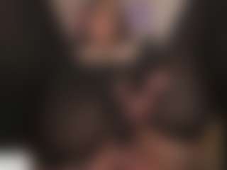 itscammieee's Live Sex Cam Show