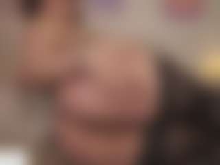 Live cam show with itscammieee - Latina Petite on Uber Horny | colombia