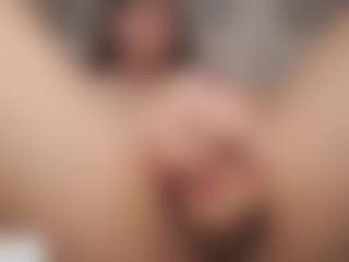 Live cam show with itscammieee - Tease on Camsoda