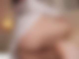 Live cam show with itscammieee - Petite on CSO-WL