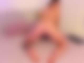 Live cam show with riley-bensongh - Cum Swallowing on friskycurves.com