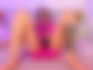 riley-bensongh's Live Sex Cam Show