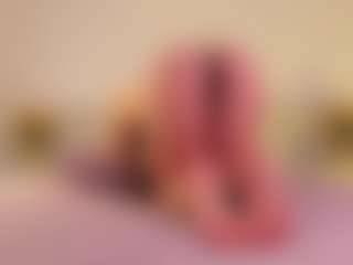 riley-bensongh's Live Sex Cam Show