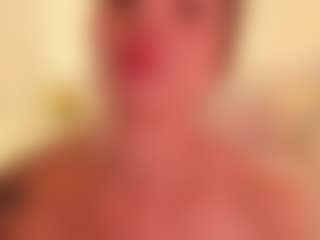 riley-bensongh's Live Sex Cam Show