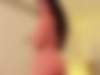 riley-bensongh's Live Sex Cam Show