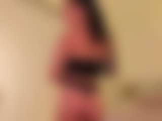 riley-bensongh's Live Sex Cam Show