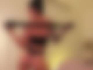 riley-bensongh's Live Sex Cam Show