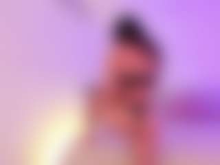 riley-bensongh's Live Sex Cam Show