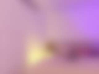 riley-bensongh's Live Sex Cam Show