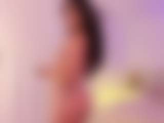 Live cam show with riley-bensongh - Brown Hair on Adult Interactions