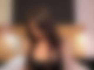 Live cam show with riley-bensongh - Skinny on nudelive.tv