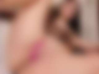 Miichell-Colins MILF webcam performer live streaming