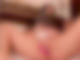Live cam show with Miichell-Colins - Wet on Milfs Live