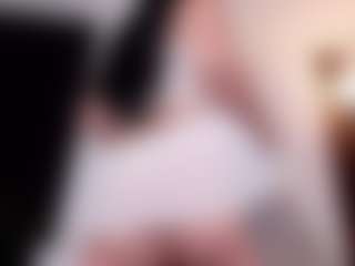 Live cam show with Miichell-Colins - Nipple Piercings on googirlz