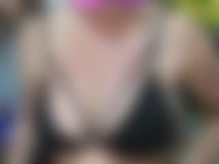 Live cam show with ThaliaTitis - Glasses on Strip Flash - Live Sex Shows