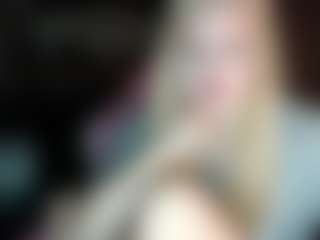 Live cam show with Amy-nymph - Small Tits on Gym Cam Girls