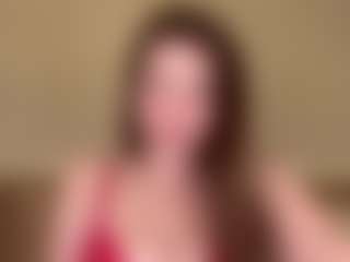 Live cam show with Julia Capulet - Bedroom on Camsoda