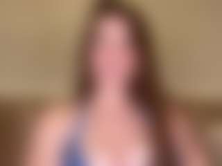 Live cam show with Julia Capulet - Moan on Camsoda