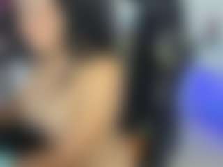 Live cam show with samyferrermature - Gray Eyes on AdultVida.com