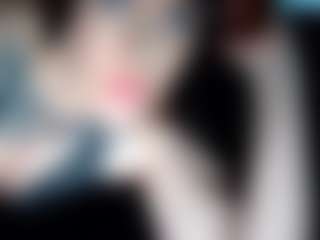 Live cam show with camdoll4u - Curvy on xDating