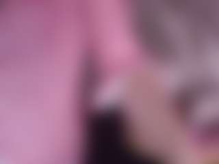 camdoll4u's Live Sex Cam Show