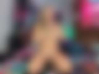 JuiceyGash's Live Sex Cam Show